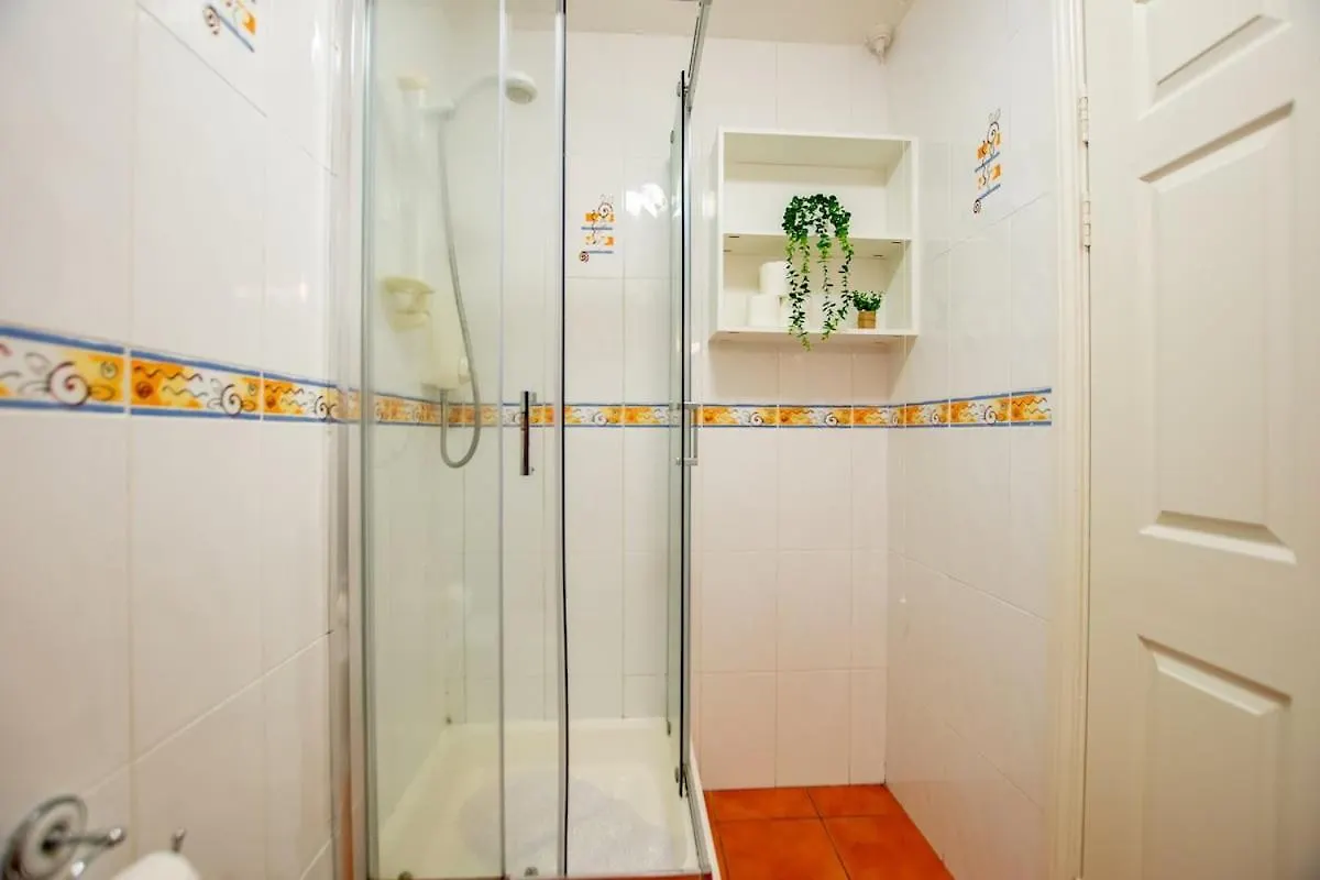 Comfortable 2-Bed In Galway City