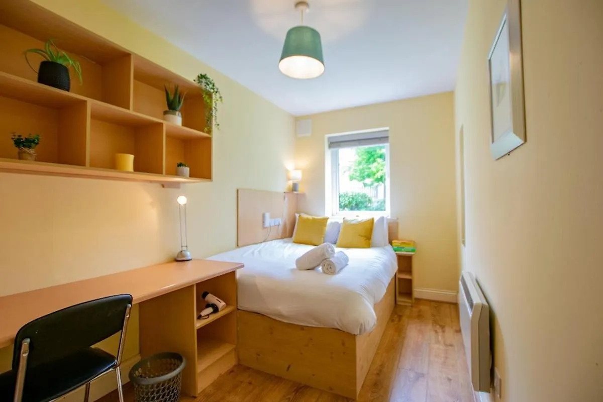 Comfortable 2-Bed In Galway City 0*,